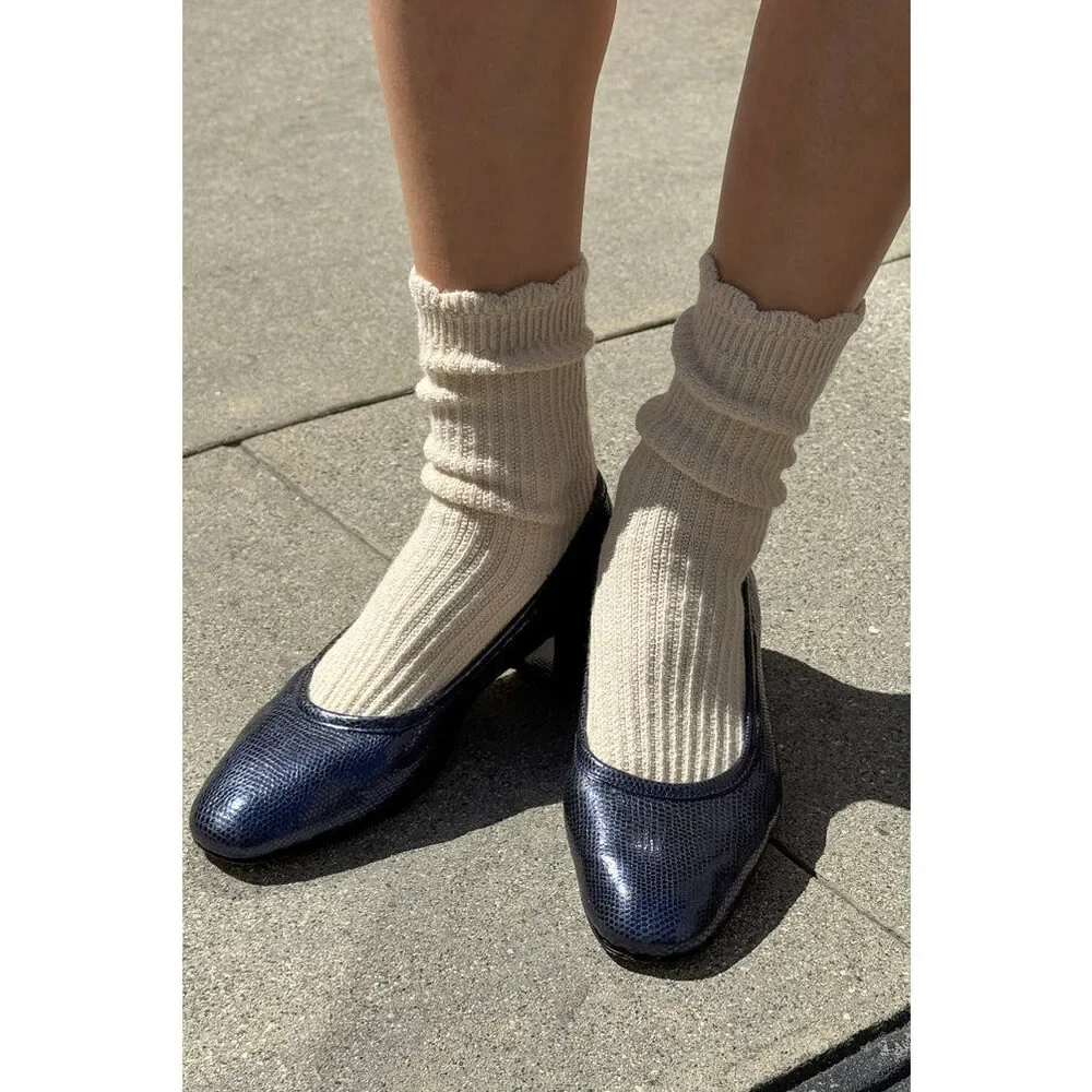 Le Bon Shoppe - Linen Scallop Socks | Naturel